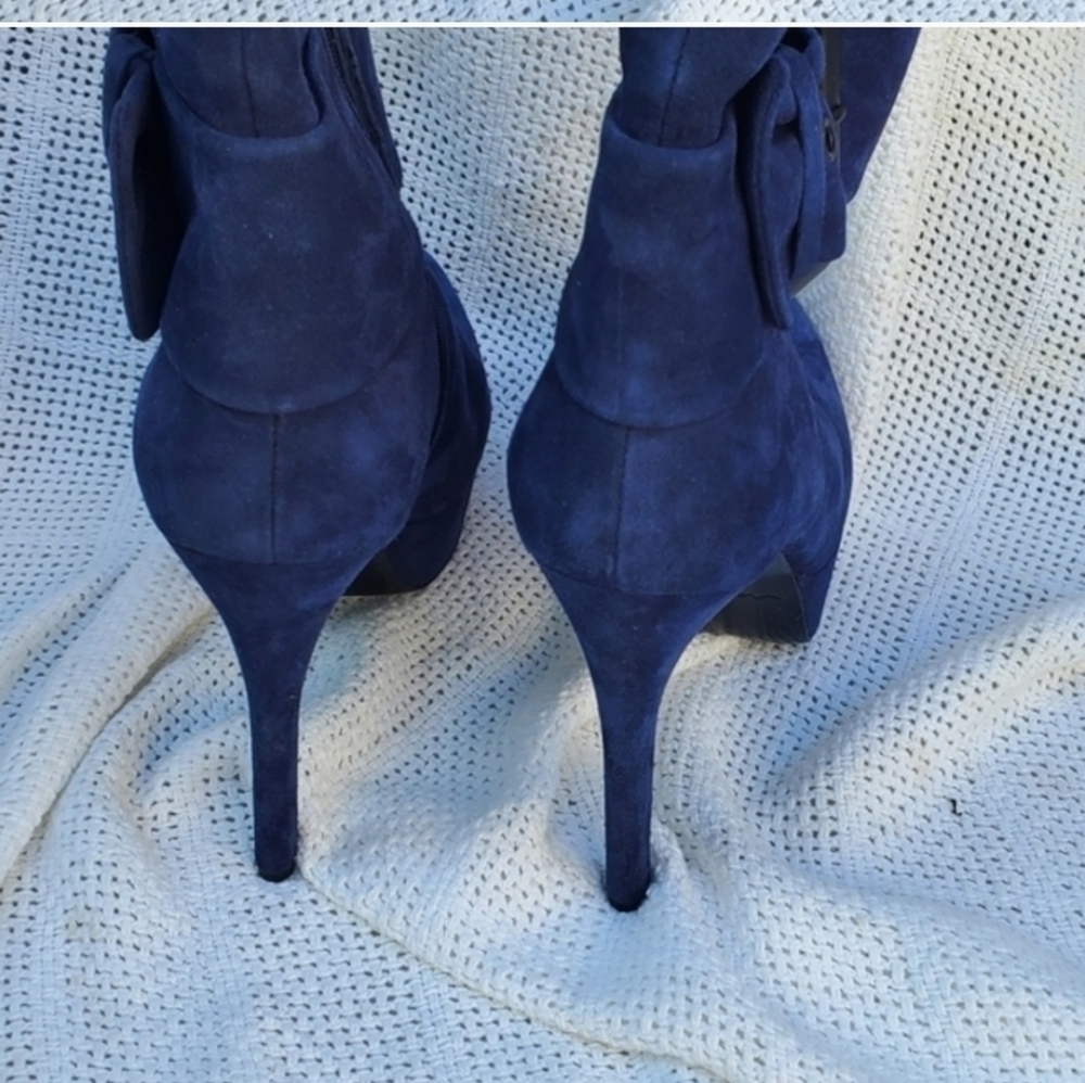 Via Spiga Blue Suede Side BuckleStiletto Ankle boots 10 NEW - Picture 11 of 14